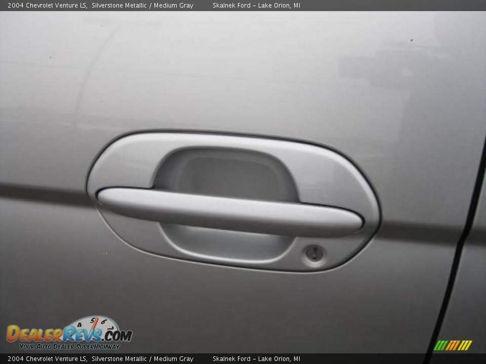 2004 Chevrolet Venture LS Silverstone Metallic / Medium Gray Photo #20