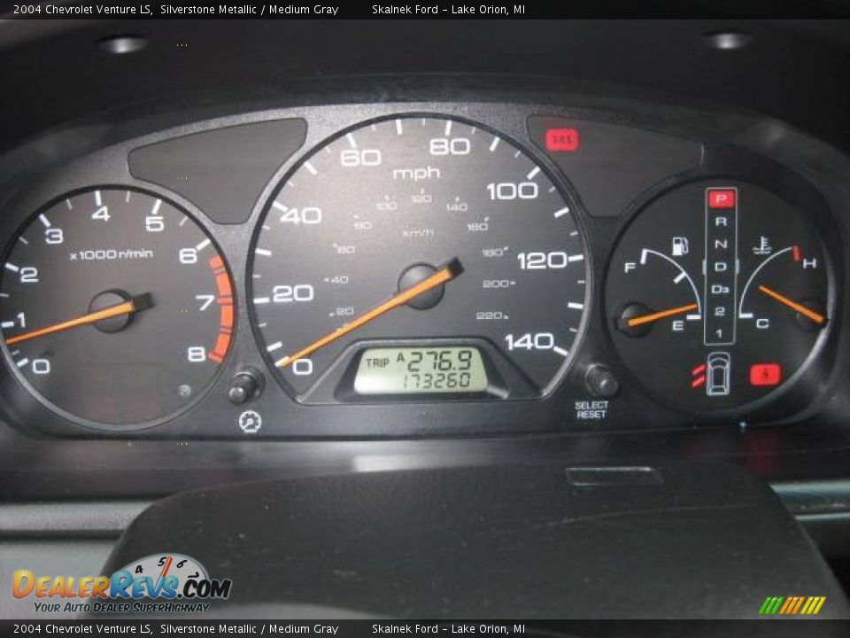 2004 Chevrolet Venture LS Silverstone Metallic / Medium Gray Photo #32