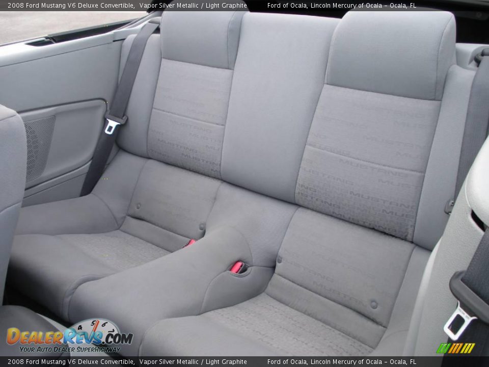 2008 Ford Mustang V6 Deluxe Convertible Vapor Silver Metallic / Light Graphite Photo #18
