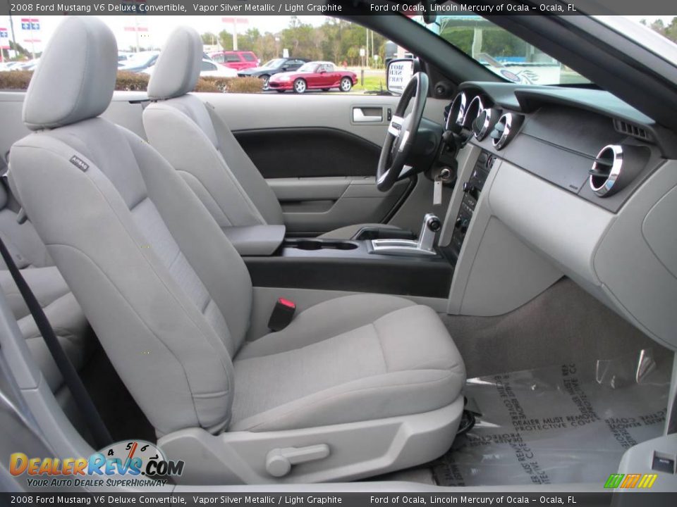 2008 Ford Mustang V6 Deluxe Convertible Vapor Silver Metallic / Light Graphite Photo #19