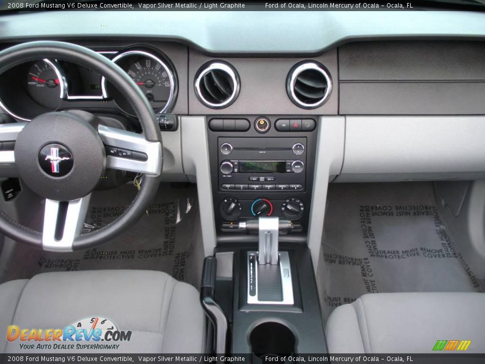 2008 Ford Mustang V6 Deluxe Convertible Vapor Silver Metallic / Light Graphite Photo #22