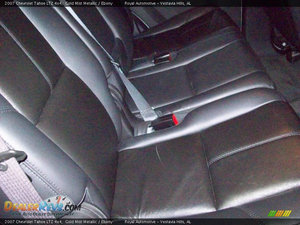 2007 Chevrolet Tahoe LTZ 4x4 Gold Mist Metallic / Ebony Photo #26