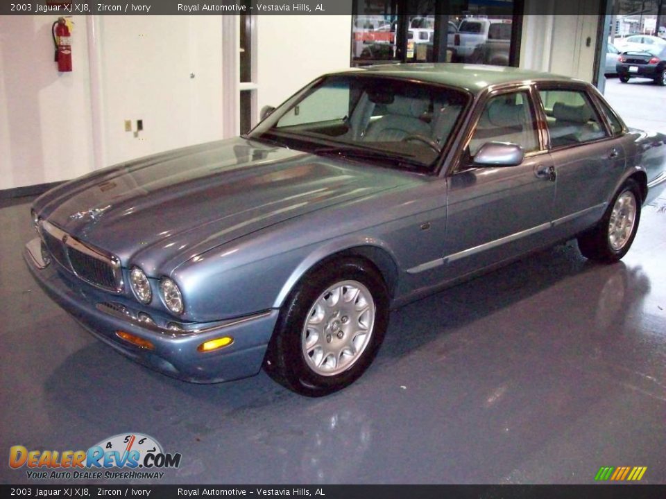 2003 Jaguar XJ XJ8 Zircon / Ivory Photo #3