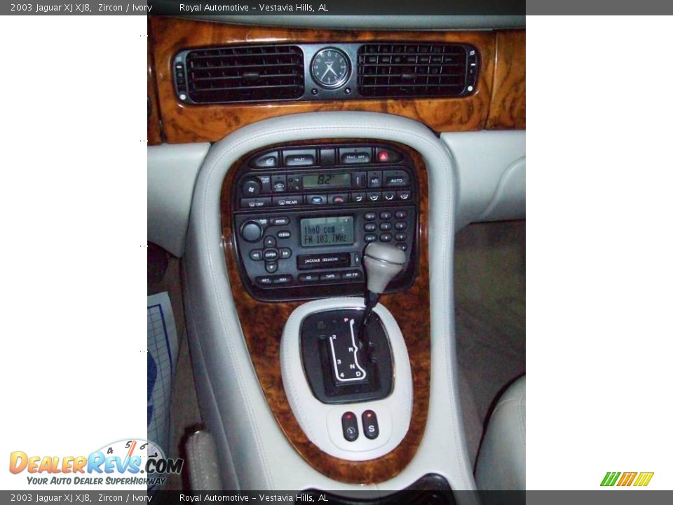 2003 Jaguar XJ XJ8 Zircon / Ivory Photo #16
