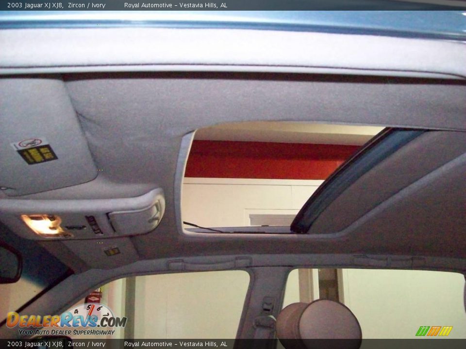 2003 Jaguar XJ XJ8 Zircon / Ivory Photo #17