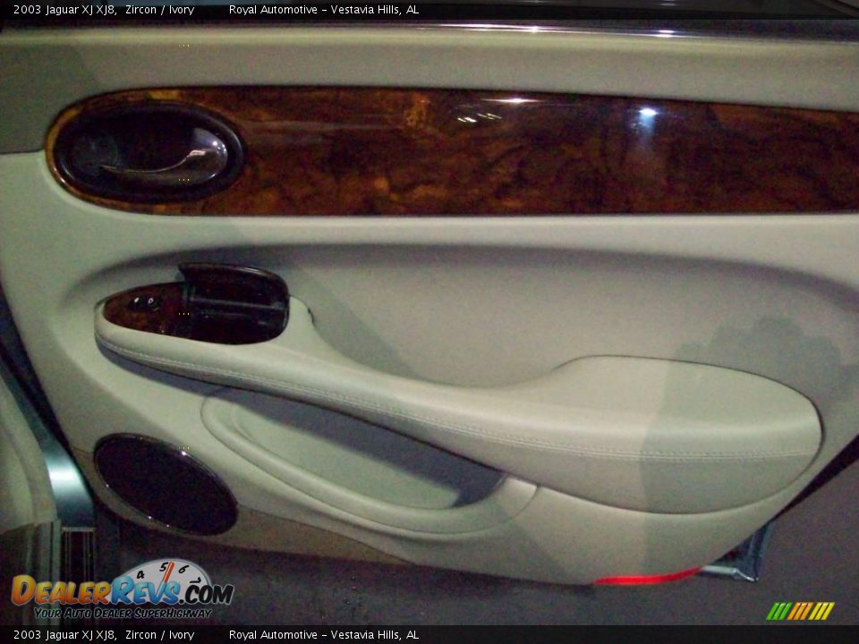 2003 Jaguar XJ XJ8 Zircon / Ivory Photo #22
