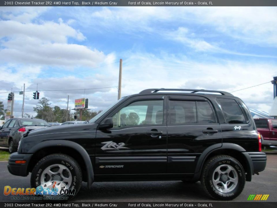 2003 Chevrolet Tracker ZR2 4WD Hard Top Black / Medium Gray Photo #2