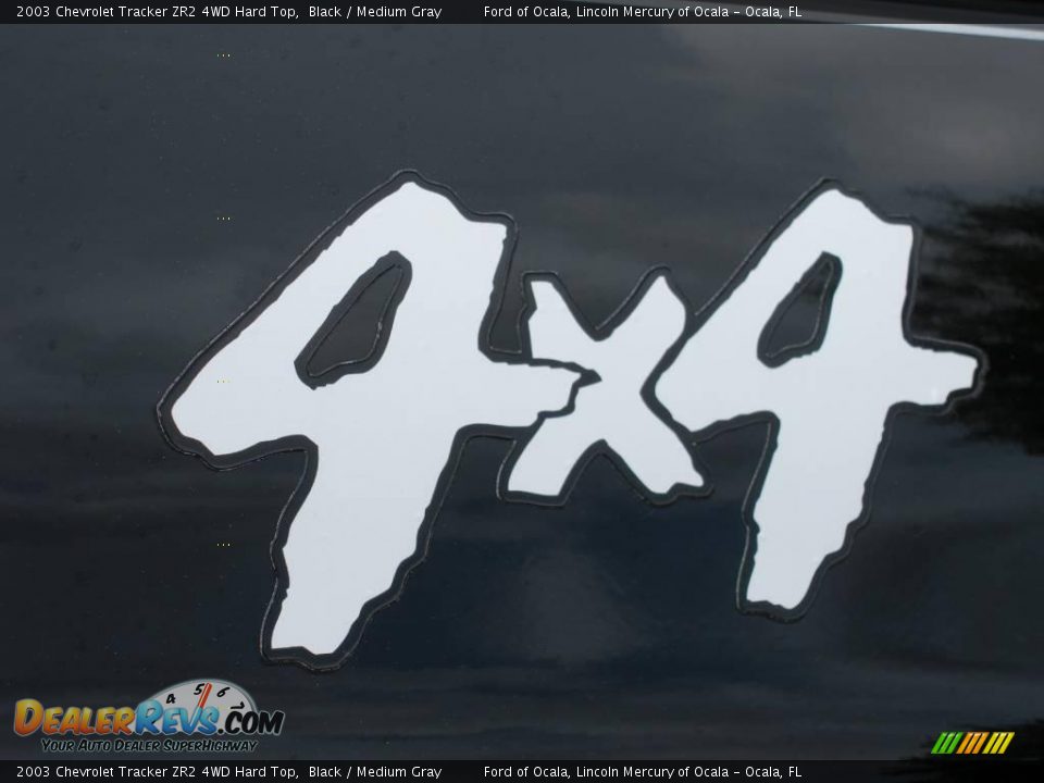 2003 Chevrolet Tracker ZR2 4WD Hard Top Black / Medium Gray Photo #11