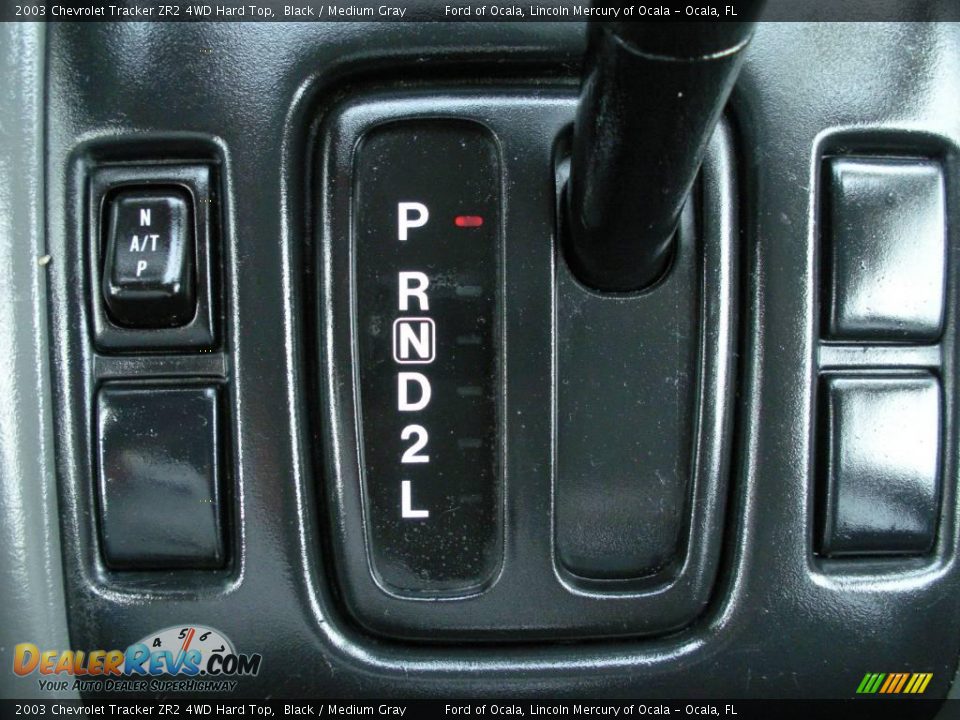 2003 Chevrolet Tracker ZR2 4WD Hard Top Black / Medium Gray Photo #25