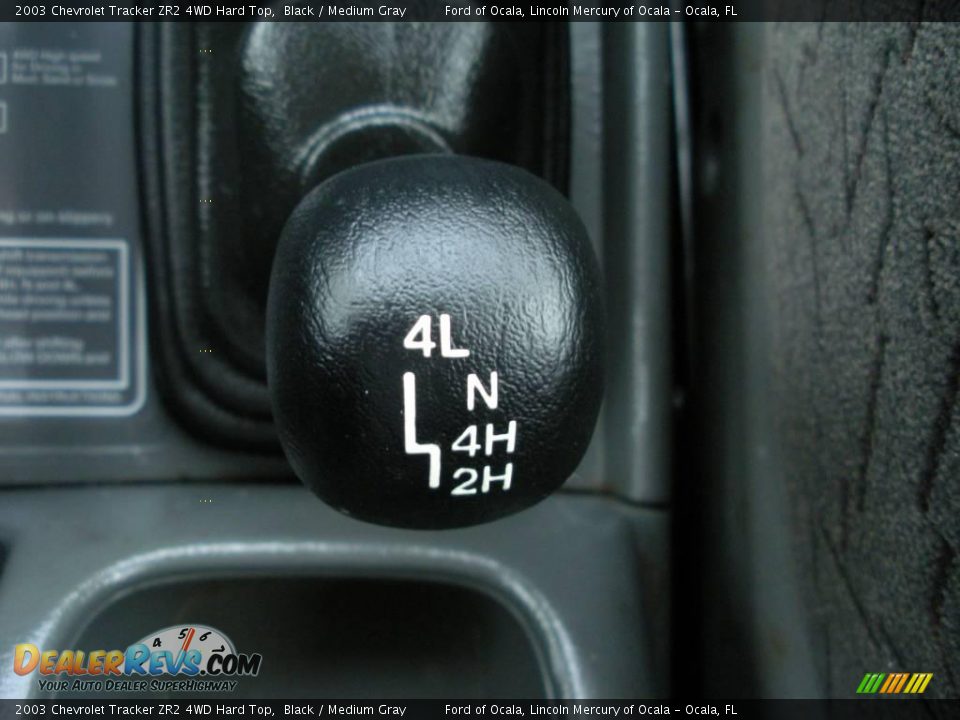 2003 Chevrolet Tracker ZR2 4WD Hard Top Black / Medium Gray Photo #26
