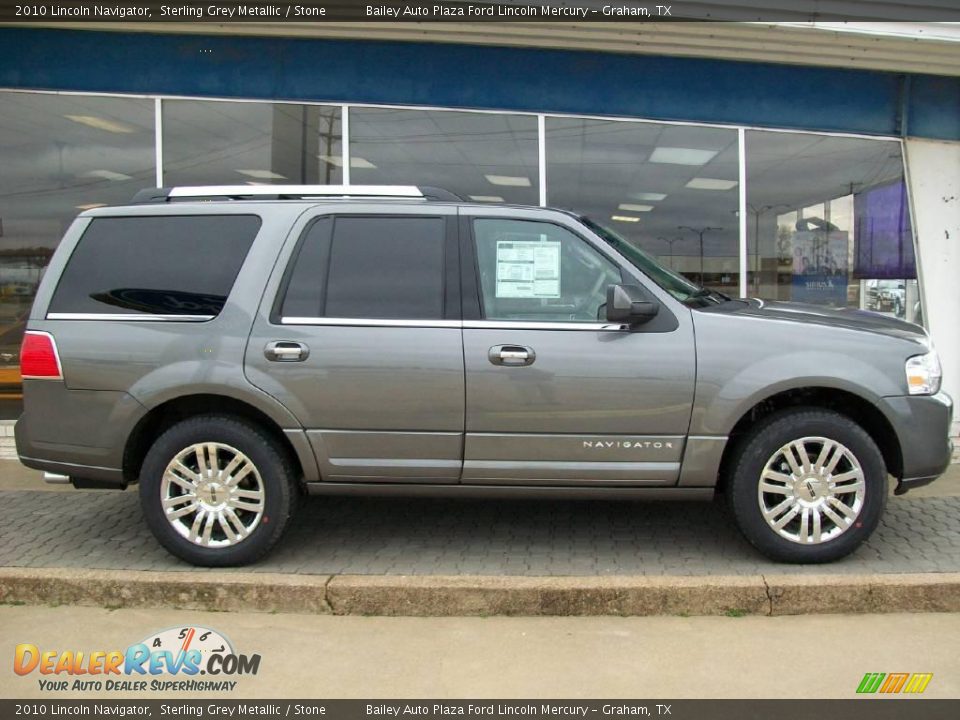 2010 Lincoln Navigator Sterling Grey Metallic / Stone Photo #2