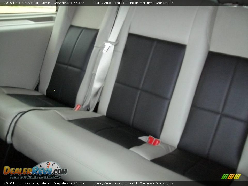 2010 Lincoln Navigator Sterling Grey Metallic / Stone Photo #6