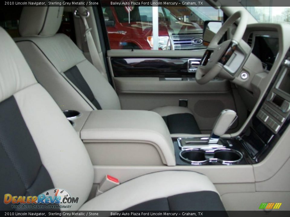 2010 Lincoln Navigator Sterling Grey Metallic / Stone Photo #10