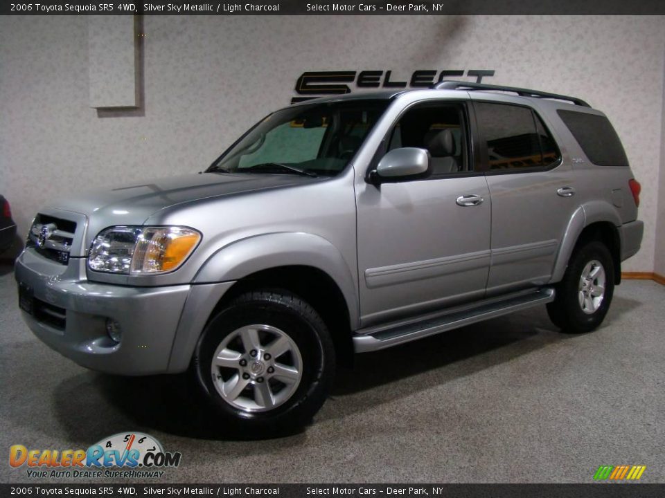 2006 Toyota Sequoia SR5 4WD Silver Sky Metallic / Light Charcoal Photo #1