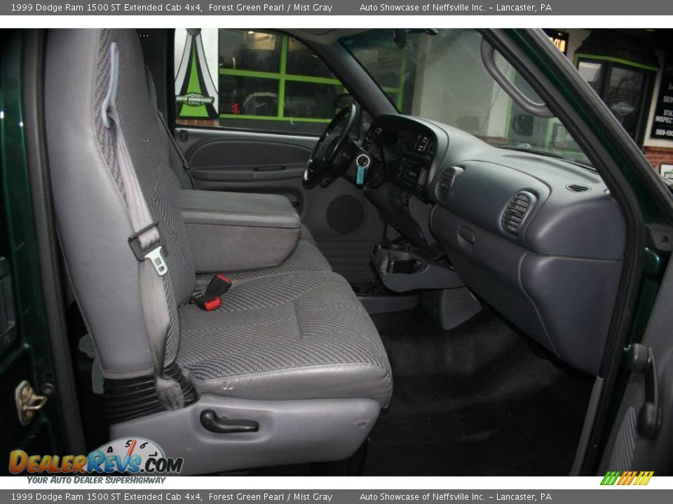 1999 Dodge Ram 1500 ST Extended Cab 4x4 Forest Green Pearl / Mist Gray Photo #7