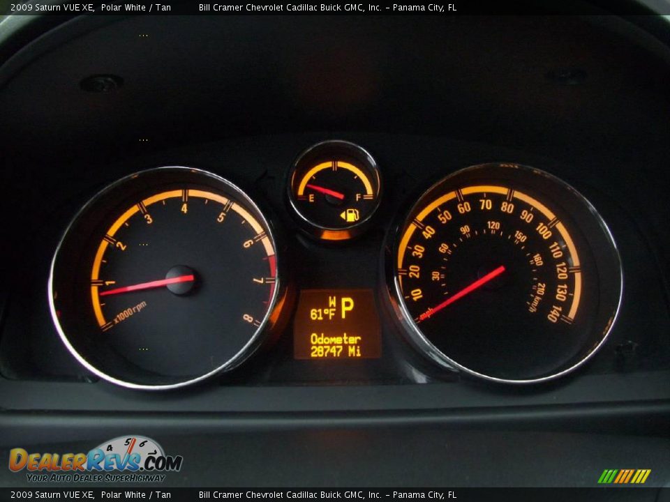 2009 Saturn VUE XE Polar White / Tan Photo #6
