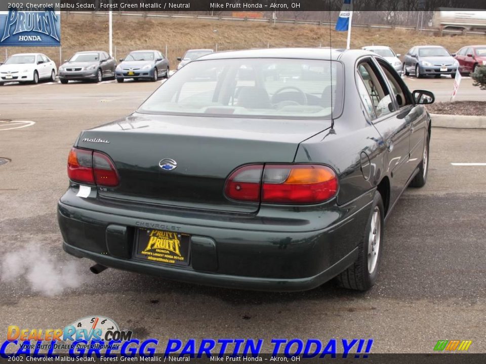 2002 Chevrolet Malibu Sedan Forest Green Metallic / Neutral Photo #7