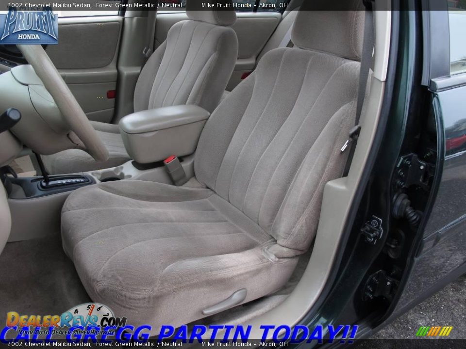 2002 Chevrolet Malibu Sedan Forest Green Metallic / Neutral Photo #11