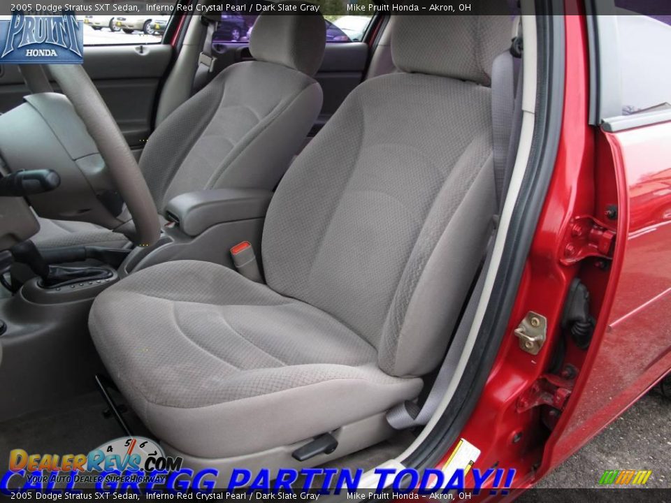 2005 Dodge Stratus SXT Sedan Inferno Red Crystal Pearl / Dark Slate Gray Photo #11