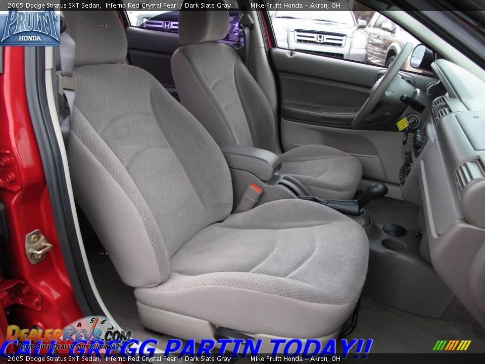 2005 Dodge Stratus SXT Sedan Inferno Red Crystal Pearl / Dark Slate Gray Photo #14