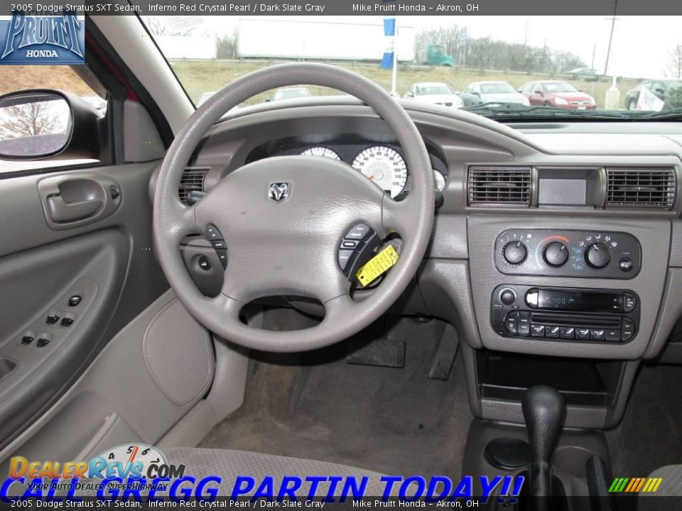 2005 Dodge Stratus SXT Sedan Inferno Red Crystal Pearl / Dark Slate Gray Photo #15