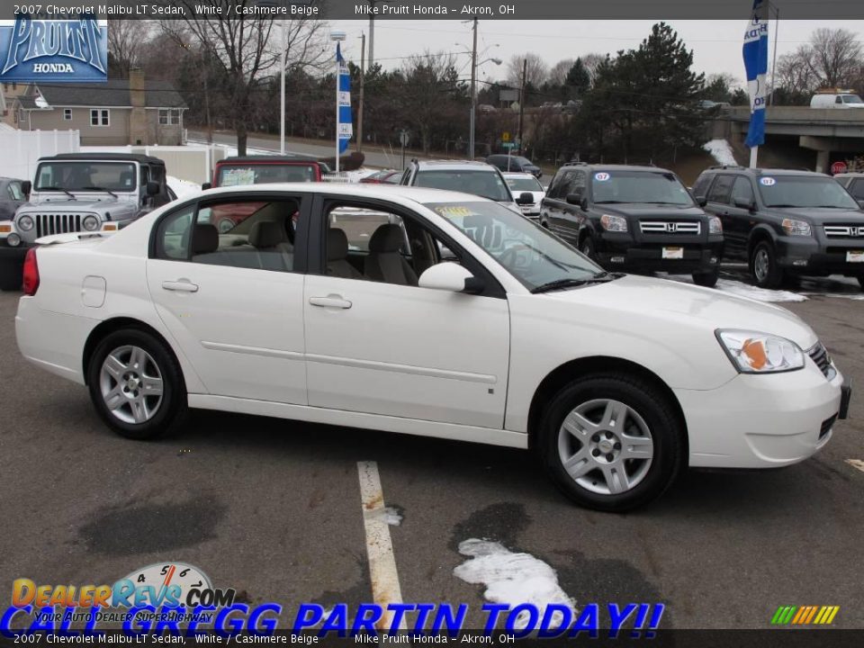 2007 Chevrolet Malibu LT Sedan White / Cashmere Beige Photo #6