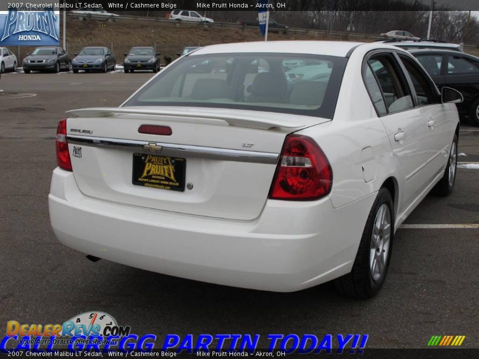 2007 Chevrolet Malibu LT Sedan White / Cashmere Beige Photo #7