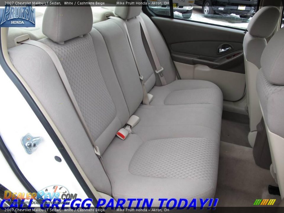 2007 Chevrolet Malibu LT Sedan White / Cashmere Beige Photo #13