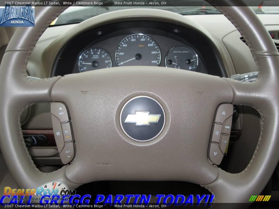 2007 Chevrolet Malibu LT Sedan White / Cashmere Beige Photo #17