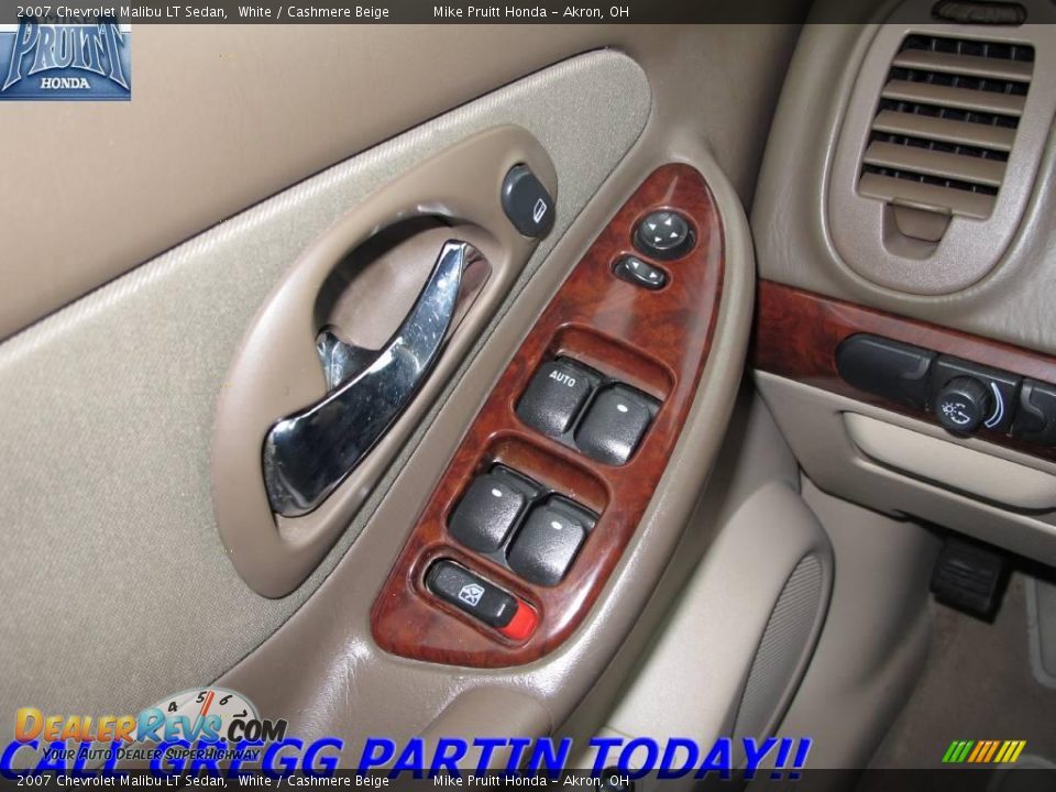 2007 Chevrolet Malibu LT Sedan White / Cashmere Beige Photo #18