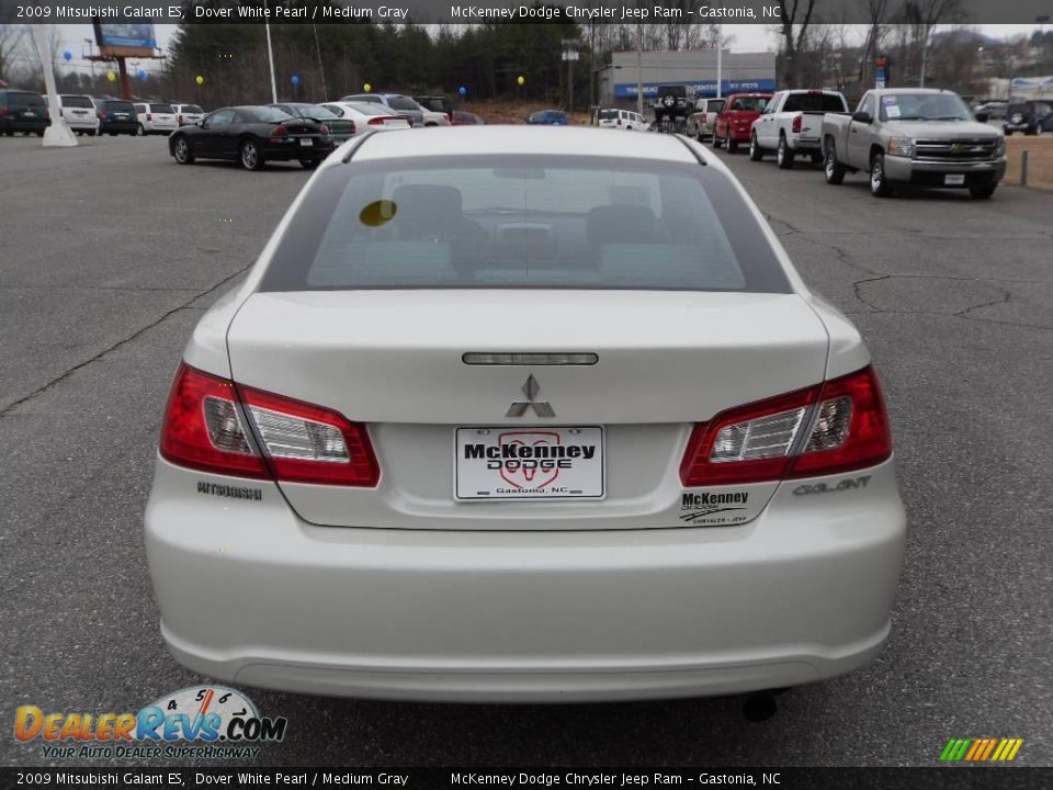 2009 Mitsubishi Galant ES Dover White Pearl / Medium Gray Photo #3