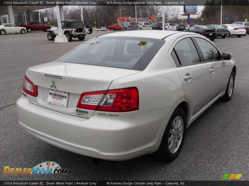 2009 Mitsubishi Galant ES Dover White Pearl / Medium Gray Photo #4