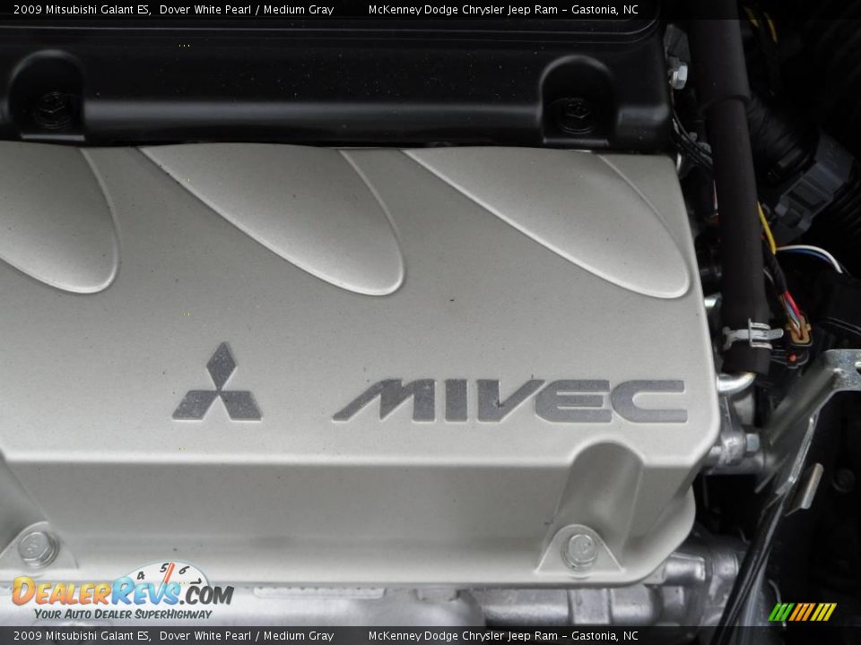 2009 Mitsubishi Galant ES Dover White Pearl / Medium Gray Photo #25