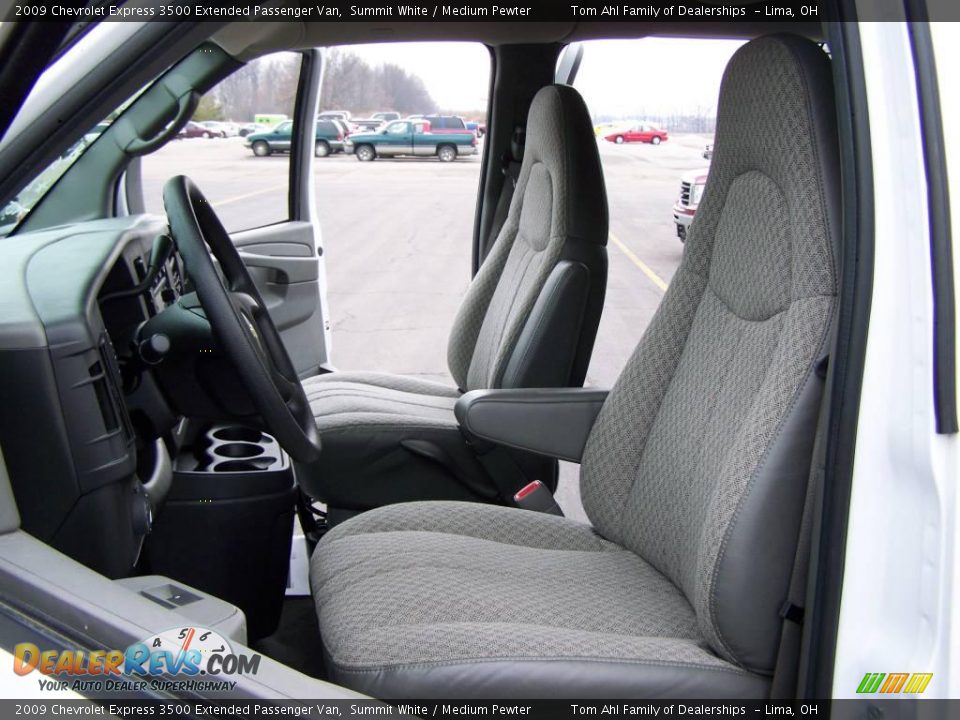 2009 Chevrolet Express 3500 Extended Passenger Van Summit White / Medium Pewter Photo #8