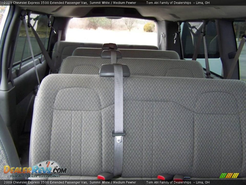 2009 Chevrolet Express 3500 Extended Passenger Van Summit White / Medium Pewter Photo #13