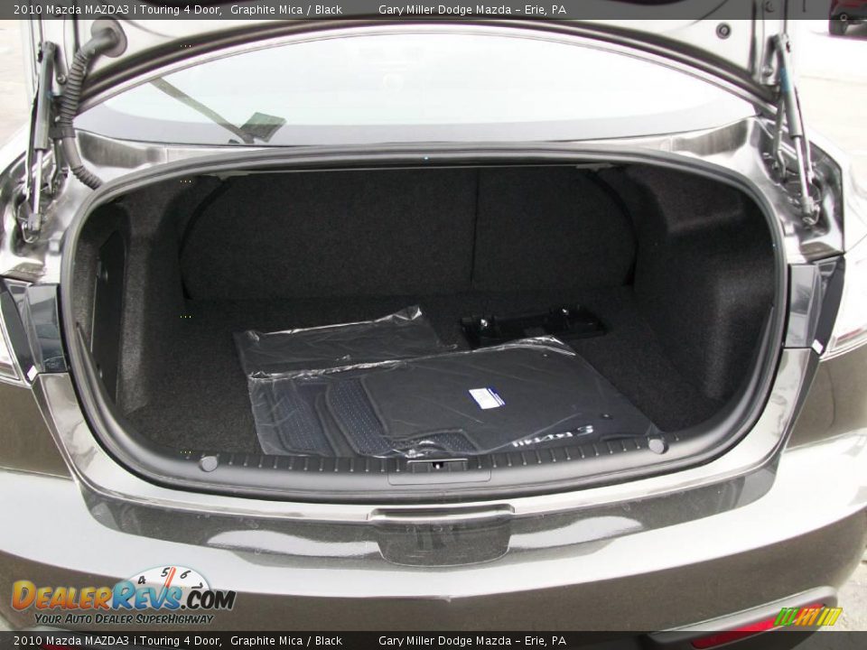 2010 Mazda MAZDA3 i Touring 4 Door Graphite Mica / Black Photo #5