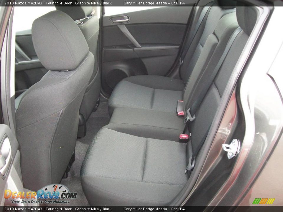 2010 Mazda MAZDA3 i Touring 4 Door Graphite Mica / Black Photo #13