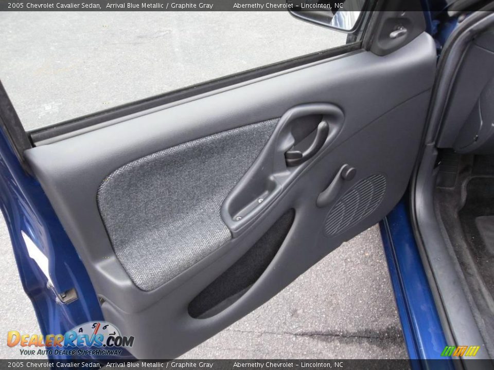 2005 Chevrolet Cavalier Sedan Arrival Blue Metallic / Graphite Gray Photo #9