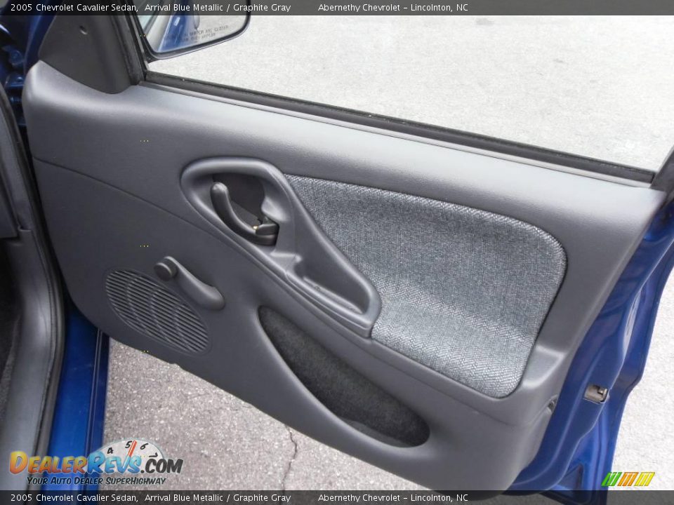 2005 Chevrolet Cavalier Sedan Arrival Blue Metallic / Graphite Gray Photo #22