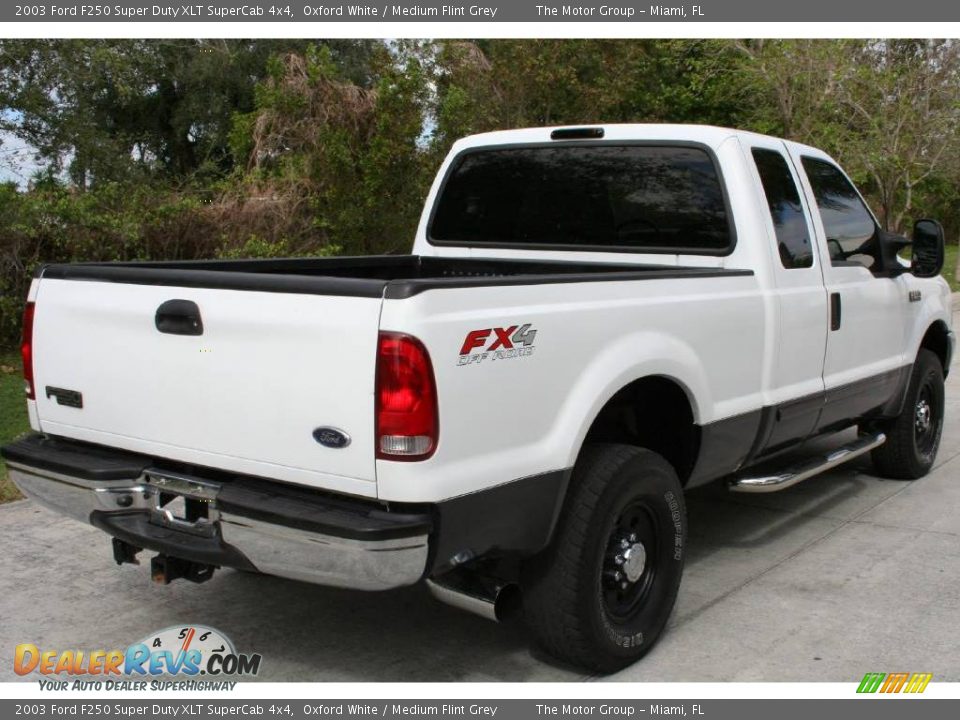 2003 Ford F250 Super Duty XLT SuperCab 4x4 Oxford White / Medium Flint Grey Photo #7
