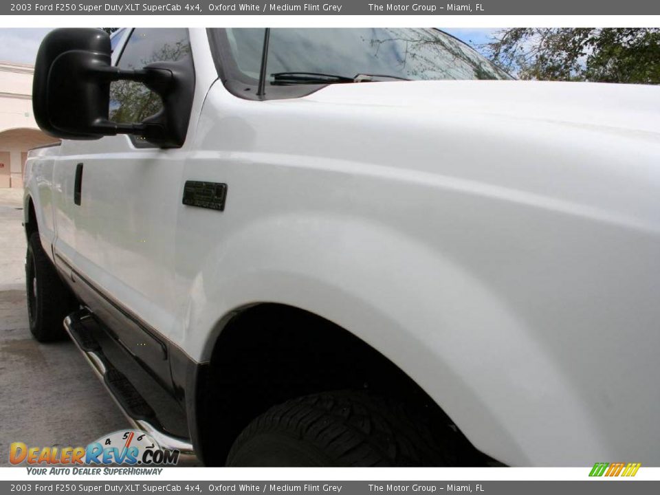2003 Ford F250 Super Duty XLT SuperCab 4x4 Oxford White / Medium Flint Grey Photo #14