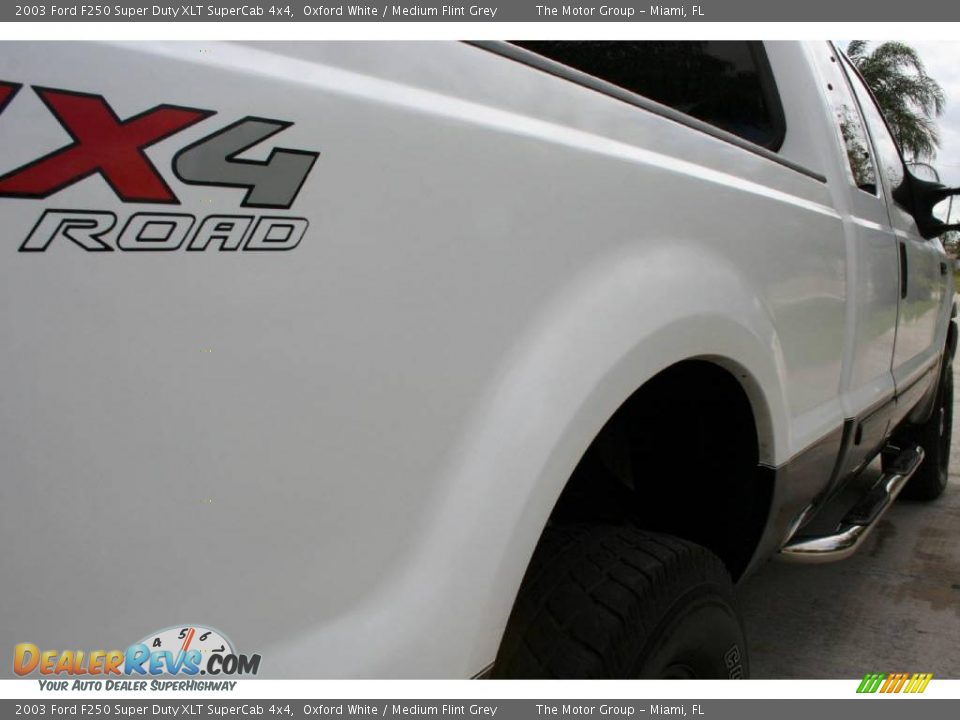 2003 Ford F250 Super Duty XLT SuperCab 4x4 Oxford White / Medium Flint Grey Photo #15