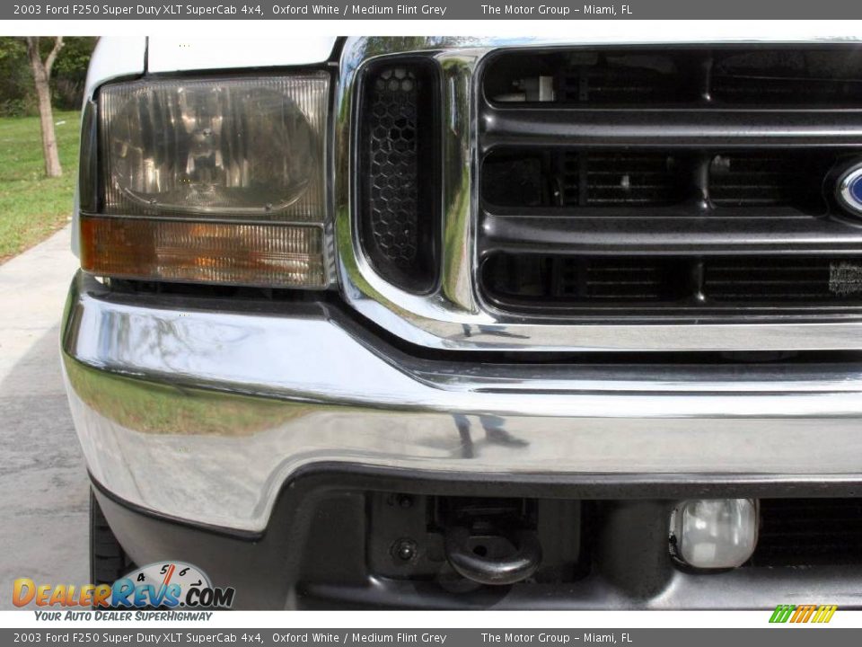 2003 Ford F250 Super Duty XLT SuperCab 4x4 Oxford White / Medium Flint Grey Photo #17