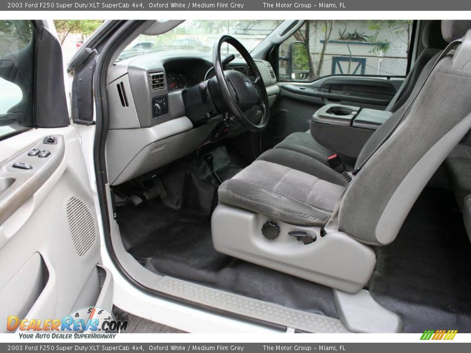 2003 Ford F250 Super Duty XLT SuperCab 4x4 Oxford White / Medium Flint Grey Photo #23