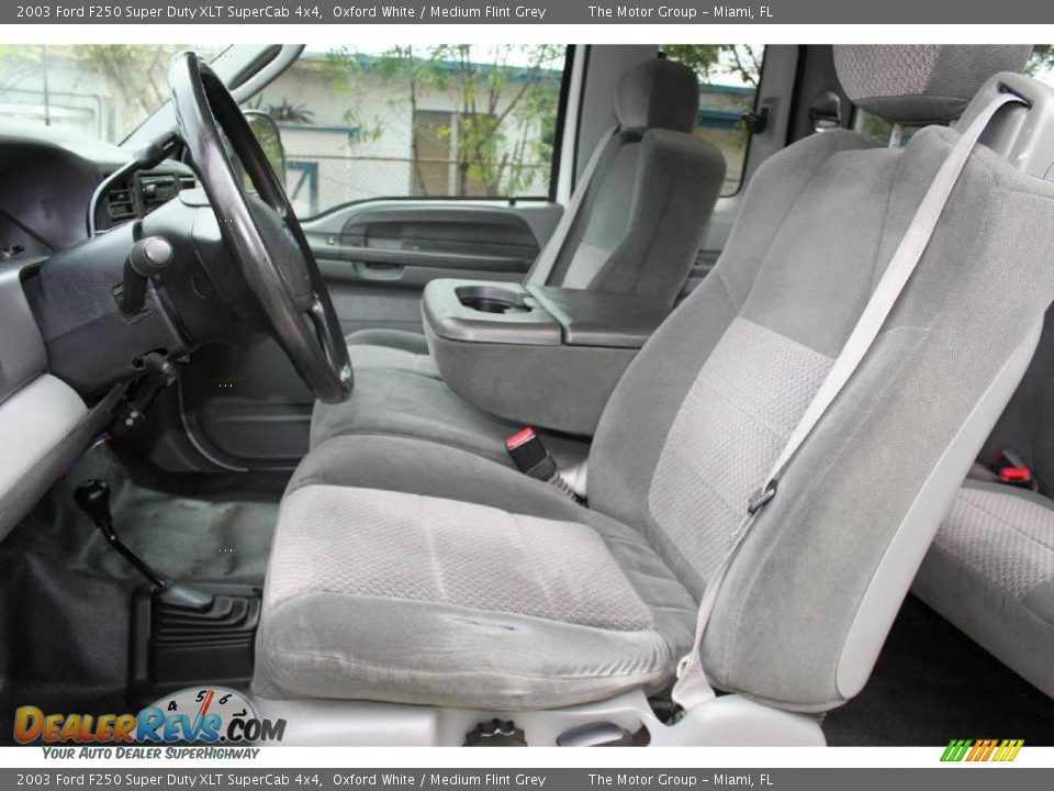 2003 Ford F250 Super Duty XLT SuperCab 4x4 Oxford White / Medium Flint Grey Photo #25