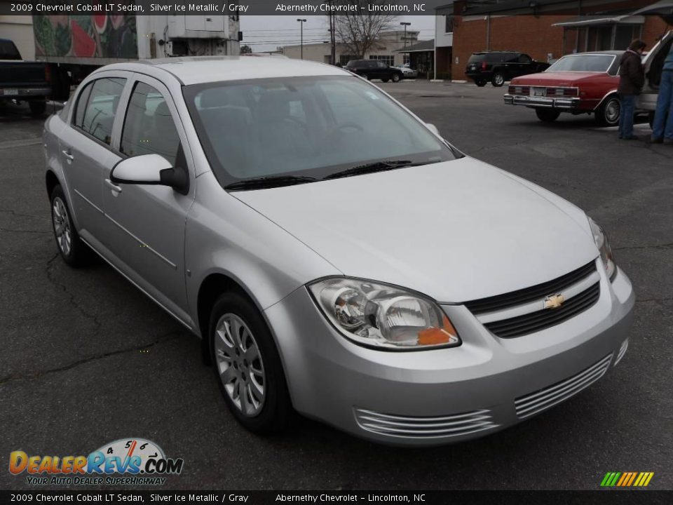 2009 Chevrolet Cobalt LT Sedan Silver Ice Metallic / Gray Photo #5