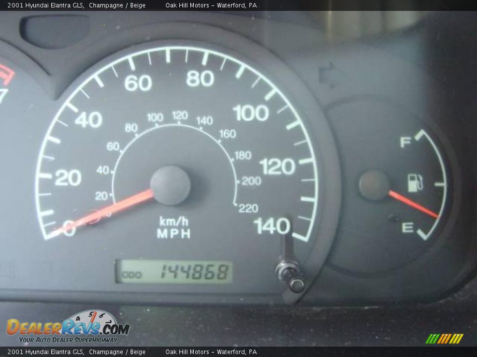 2001 Hyundai Elantra GLS Champagne / Beige Photo #15
