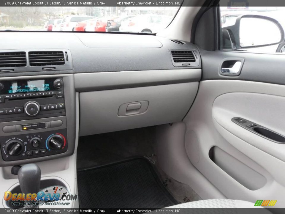 2009 Chevrolet Cobalt LT Sedan Silver Ice Metallic / Gray Photo #12