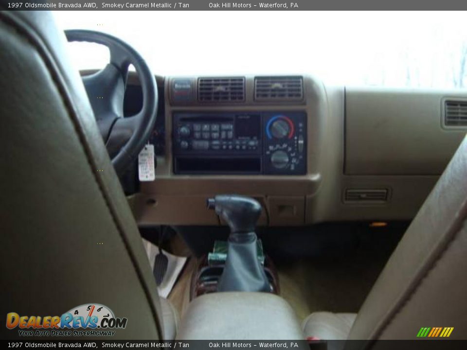 1997 Oldsmobile Bravada AWD Smokey Caramel Metallic / Tan Photo #8