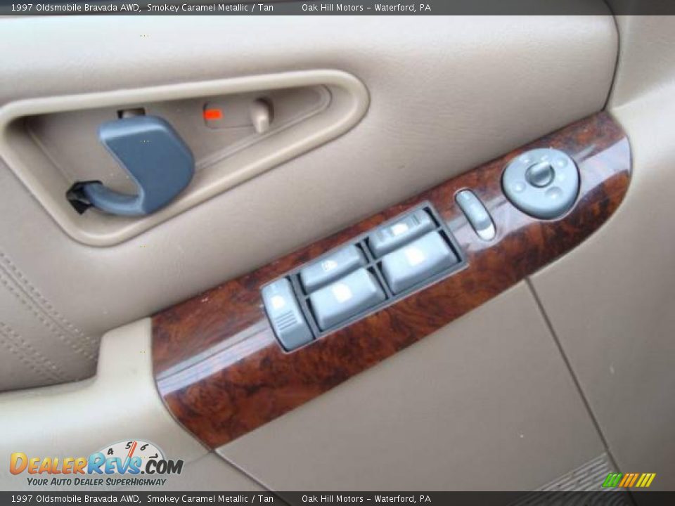 1997 Oldsmobile Bravada AWD Smokey Caramel Metallic / Tan Photo #9